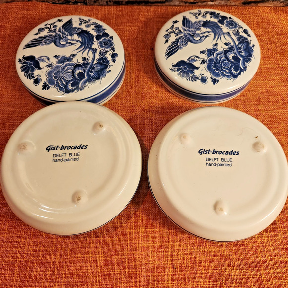 Two Gist-Brocades Delft Blue LIdded Trinket Bowls Hand-Painted 5.5" Floral Bird - Picture 6 of 12